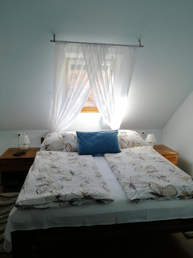 Апартаменты Blue Apartman Мако Экстерьер фото